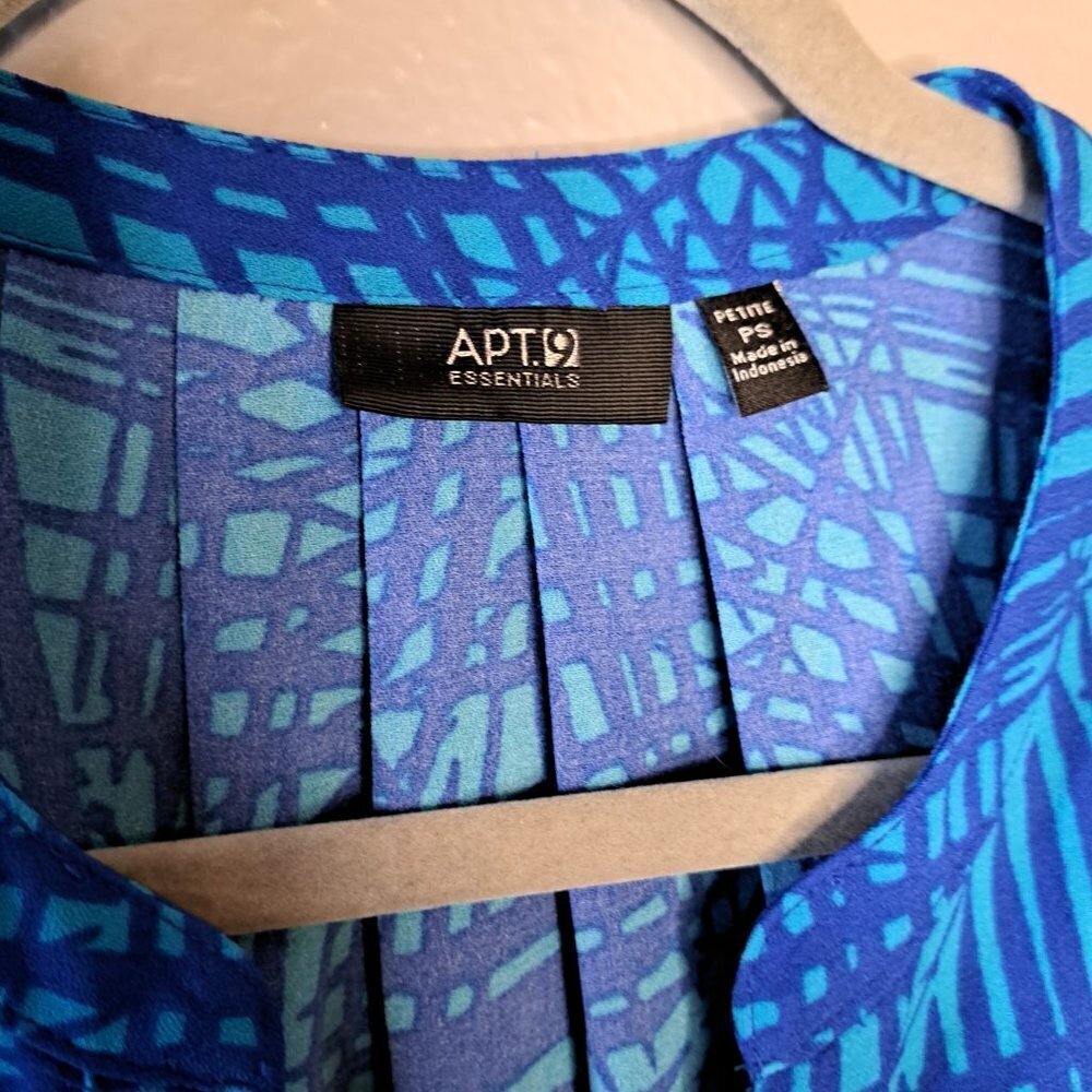 Apt 9 Blue and Green Sleeveless Button Down Top Size Petite Small - Picture 2 of 3